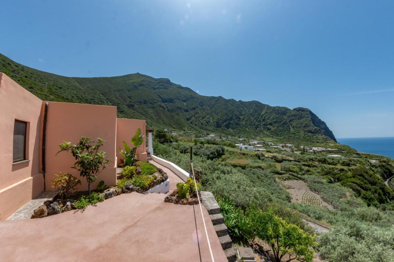 Agriturismo Al Cappero Malfa  Exteriör bild